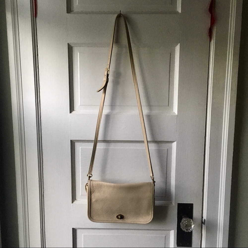 Vintage Coach Penny Pocket Purse